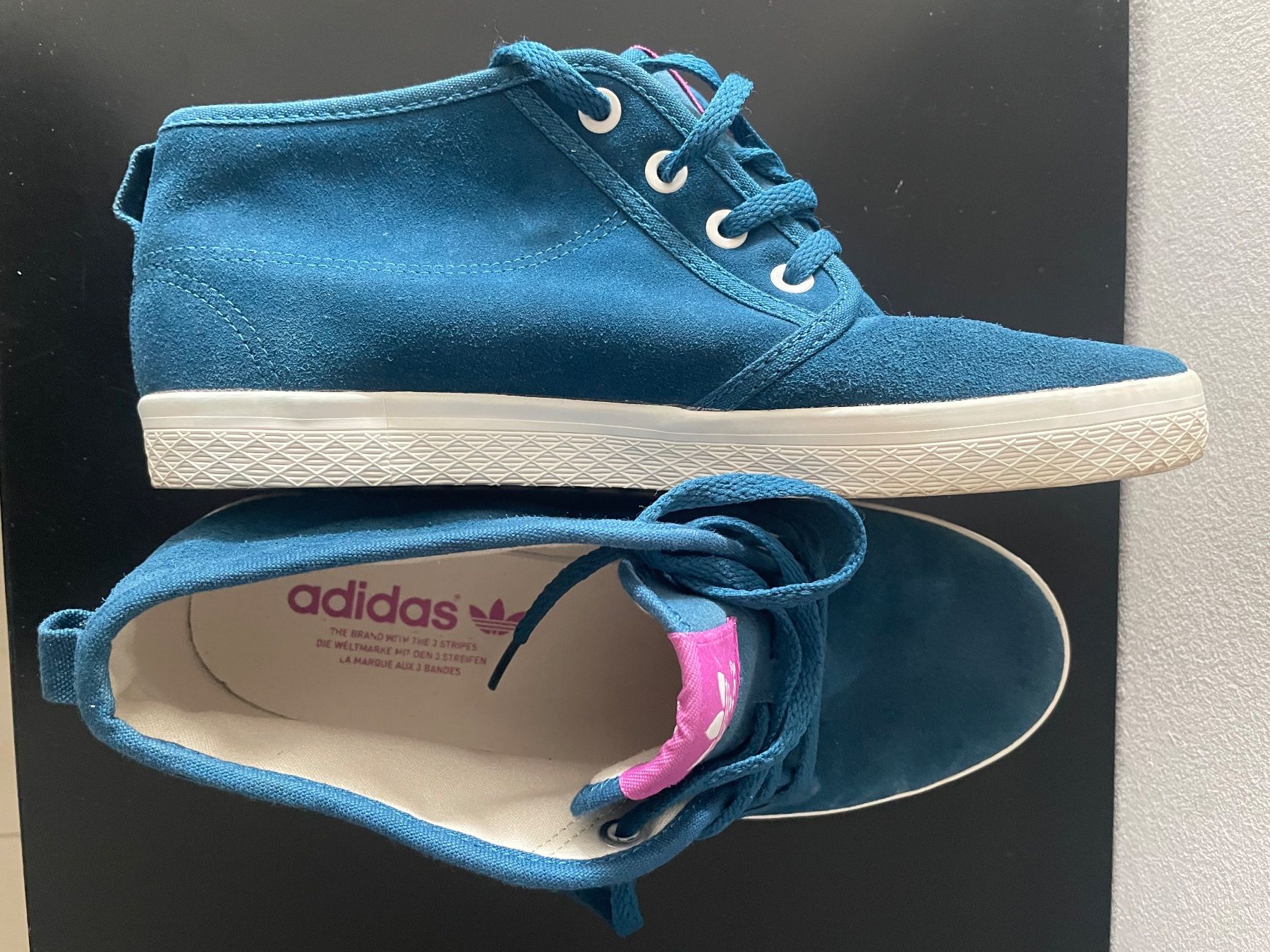 Scarpe da donna: Sneaker adidas 39EU – Usato da Gland venduto da sib_dv9r 1