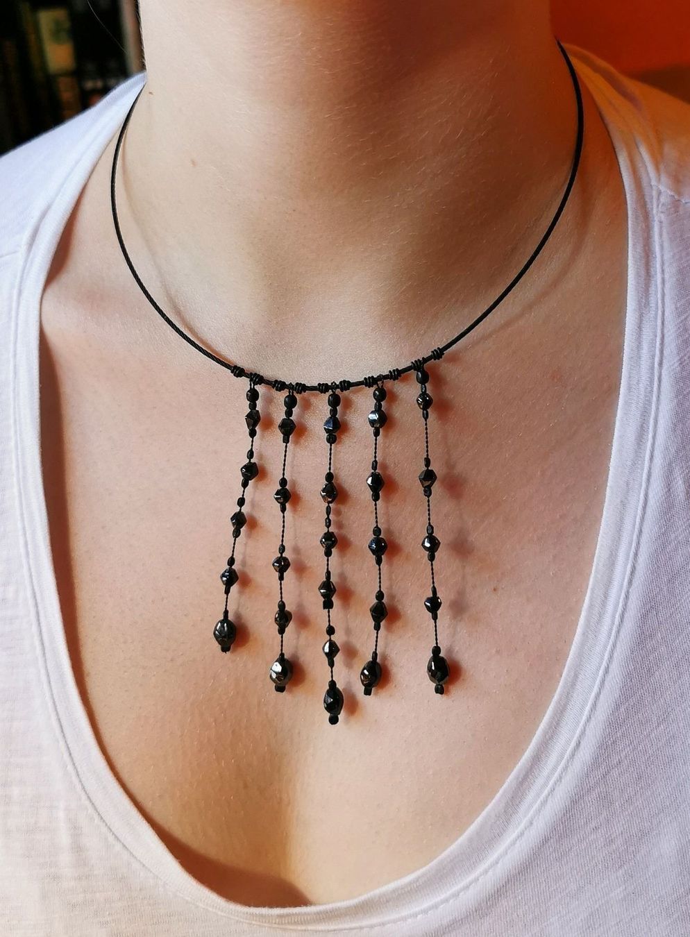Ketten: Collier laiton et perles irisées noires – Neu (gemäss Beschreibung) aus Veyrier von Leilazizou