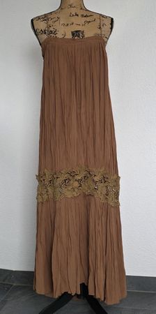 Zara Sommerkleid mit Spitze, Grösse M, mit etichette