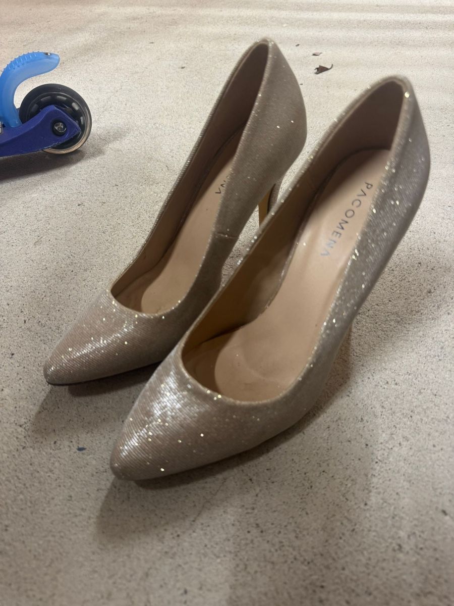 Damenschuhe: Pacomena Glitzer Pumps, Damenschuhe, Gr. 39 – Gebraucht aus Hinwil von YPMK61
