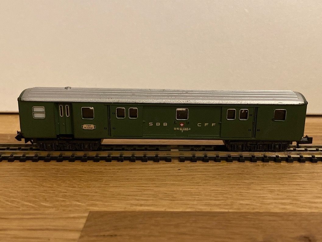Trix Modellini di ferrovie: Minitrix 3027 SBB Gepäckwagen – Nuovo (secondo la descrizione) da Schlierbach venduto da Look8