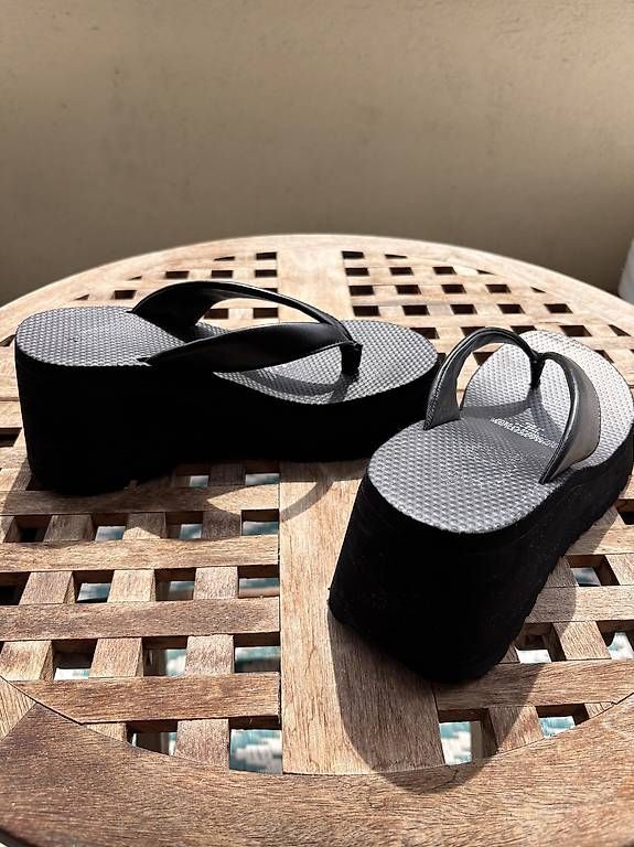H&M Damenschuhe: Chaussures à plateforme tong – Gebraucht aus Genève von rocaya 1