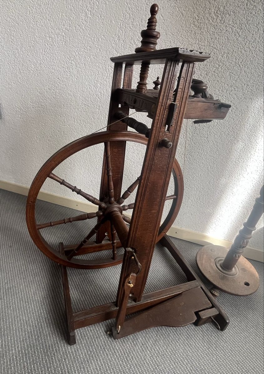 Spinnräder: Spinnrad – Gebraucht aus Anglikon von Tanne1 1