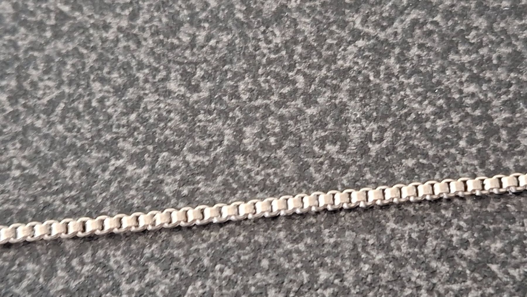 Catenine: Halskette Venezianer- Muster lang – Usato da Gattikon venduto da jeansgli 1