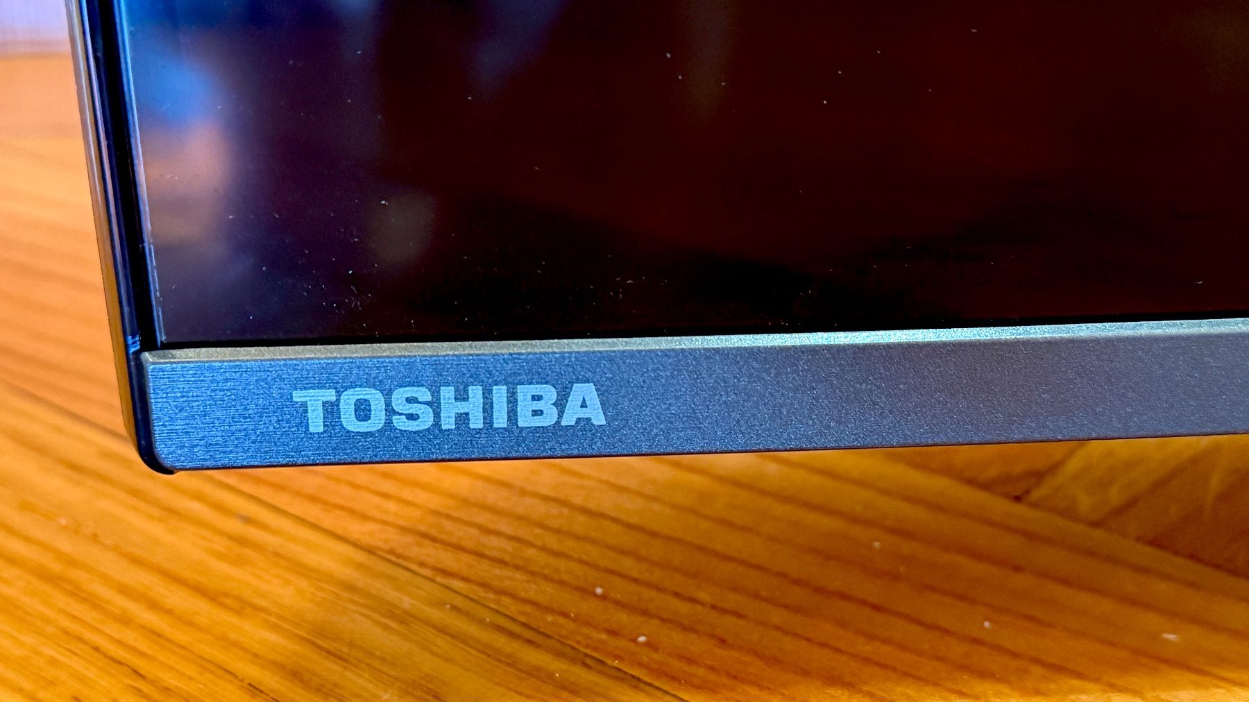 Toshiba Televisori: TV Toshiba neuve 43' – Usato da St-Légier-Chiésaz venduto da cimedelest 1