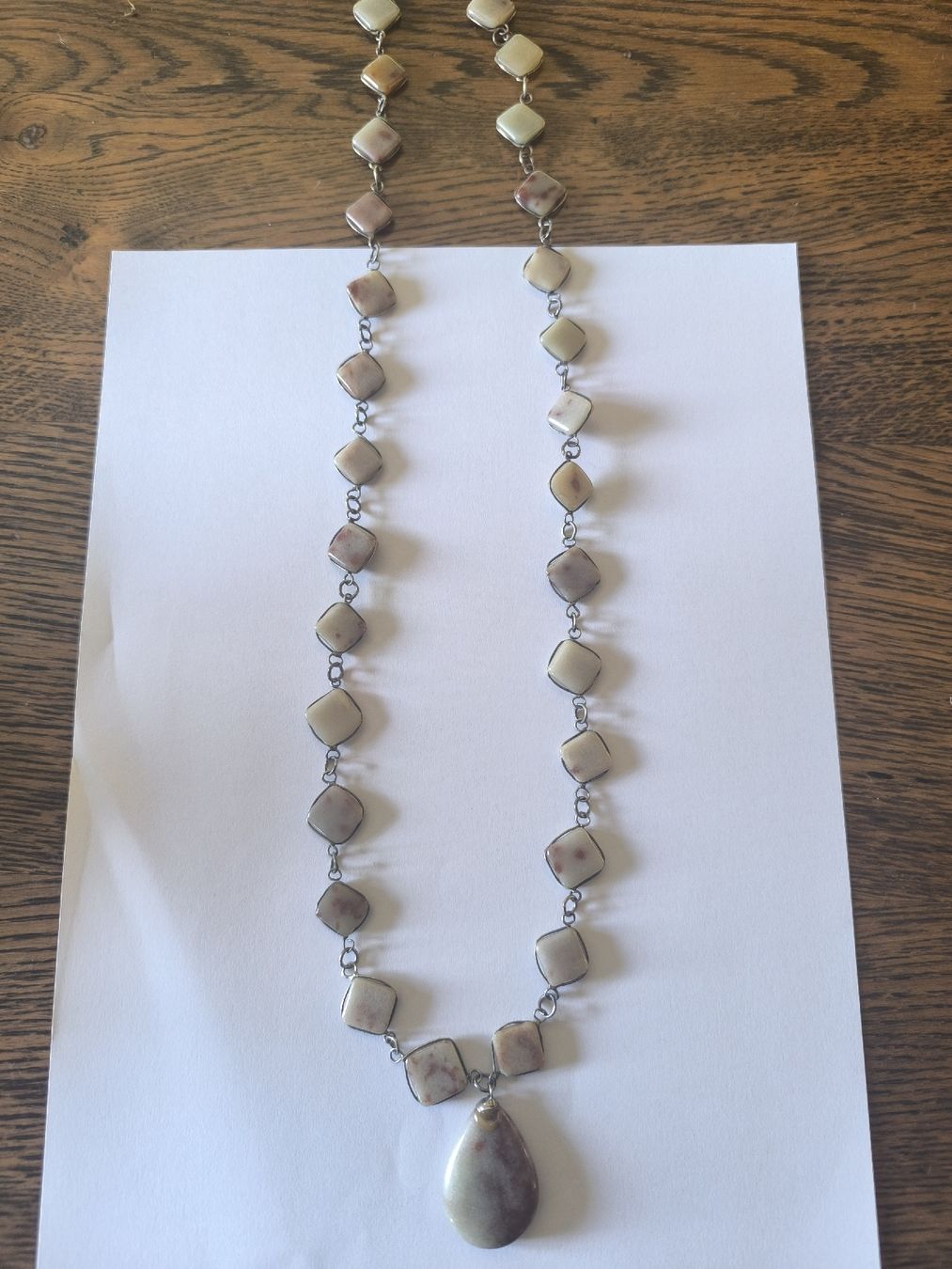 Catenine: Vintage Steinkette beige – Usato da Schaffhausen venduto da gab_v5qf 1