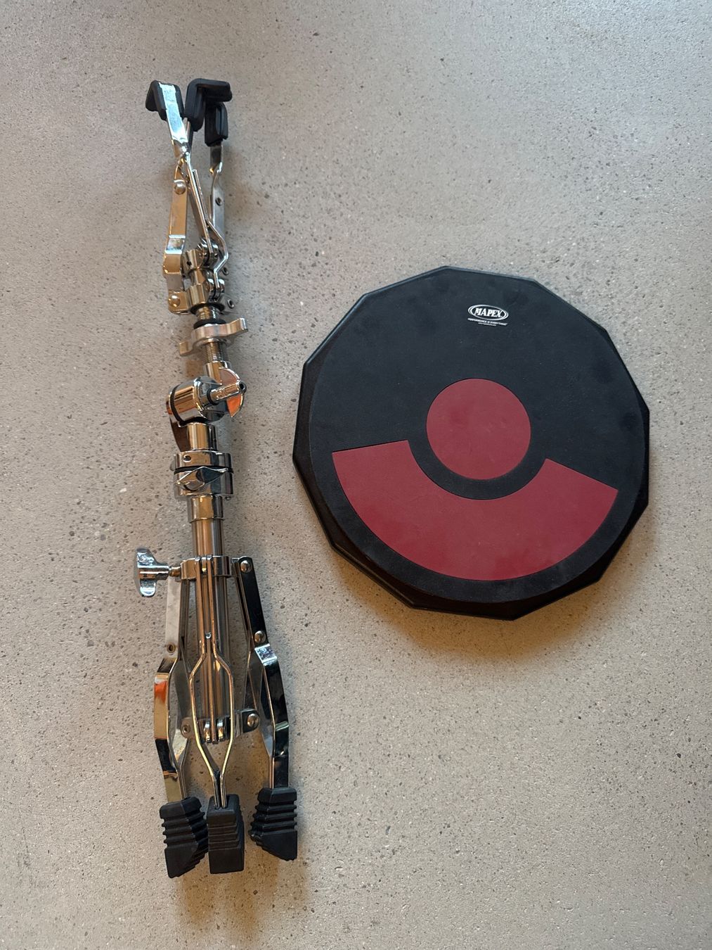 Strumenti musicali: Snare-Ständer inkl. Übungspad – Usato da Winterthur venduto da camelkorn 2