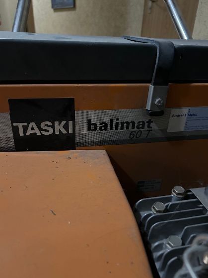 Tutte le macchine: Kehrmaschine Taski balimat 60T – Usato da Chur venduto da fiona7006 1