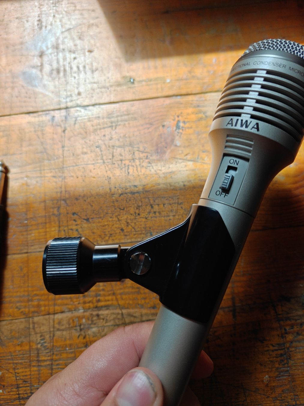 Aiwa Microfoni: AIWA Uni-directional Condenser Microphone mit Kabel – Usato da Oberkulm venduto da Ken_6bmj 6