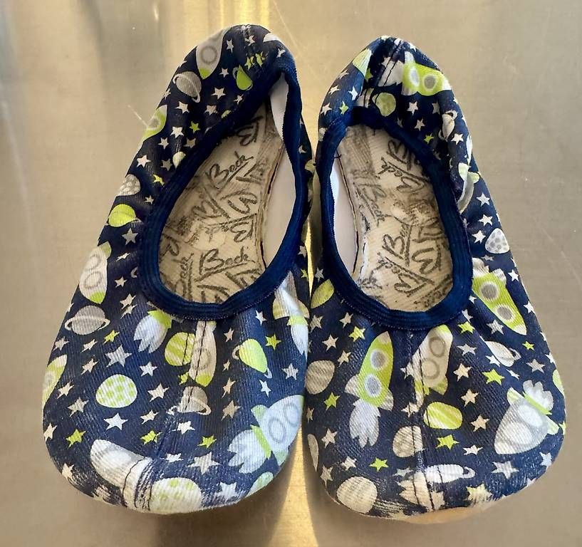 Scarpe per ragazzi: Turnschläppli in Grösse 30/31 – Usato da Zürich venduto da tom_m9qb