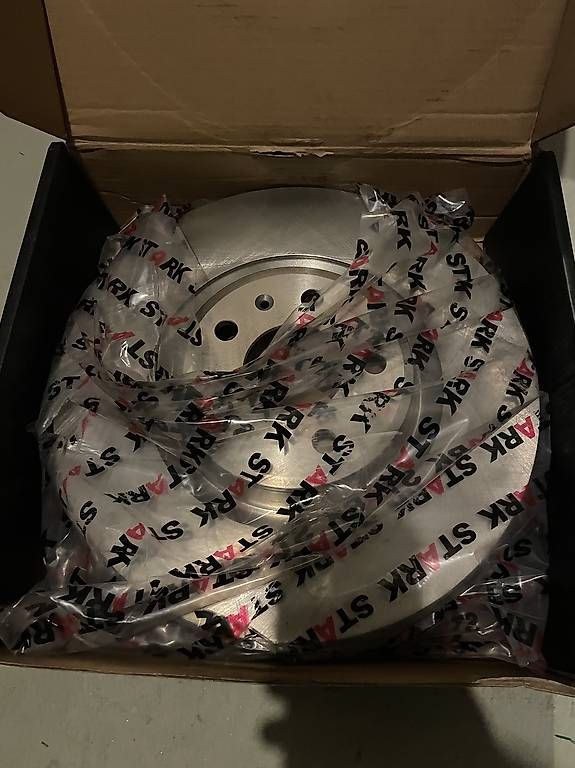 Tutti pezzi di ricambio auto: Bremsscheiben Audi A6 C7 – Usato da Egerkingen venduto da Mike_E36 1
