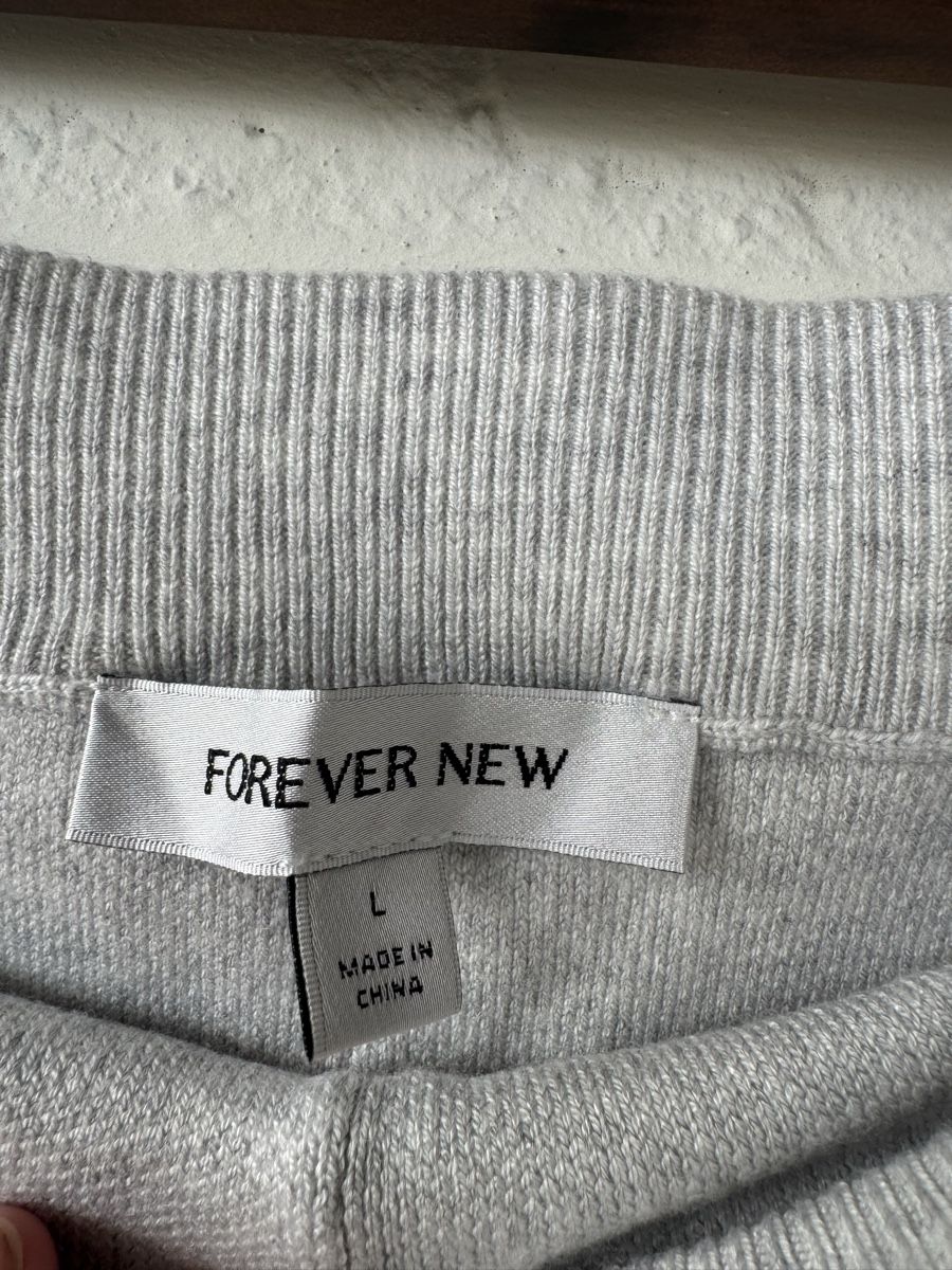 Gonne: Forever New Strickrock hellgrau Gr. L – Nuovo (secondo la descrizione) da Brütten venduto da Rod816 5