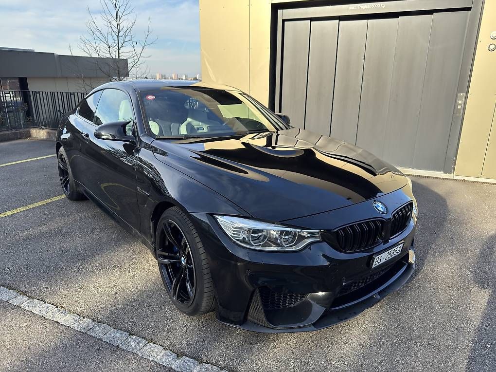 BMW Tutti pezzi di ricambio auto: Bmw m4 Coupe Handschalter – Usato da Basel venduto da mat_tt82 1