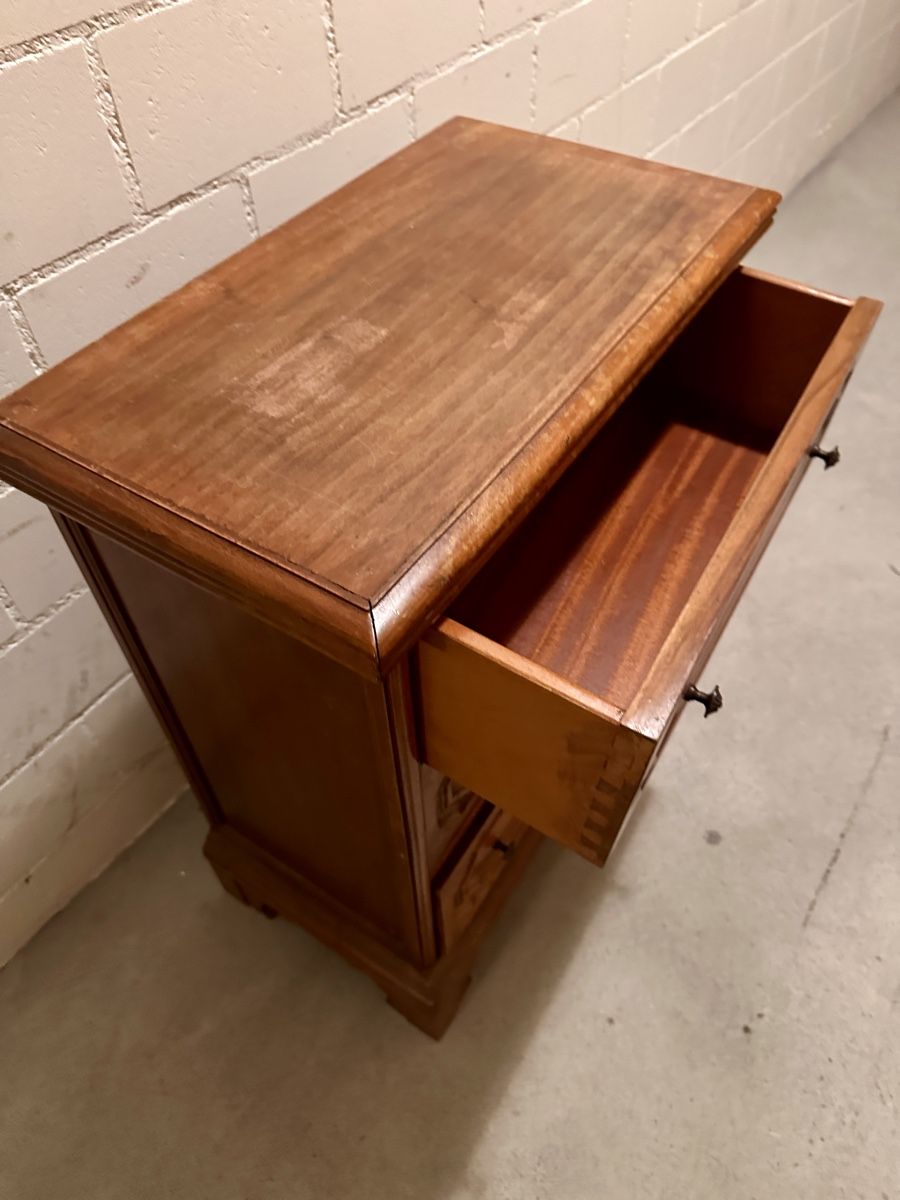 Cassettiere: Kommode Holz, vintage Stil, drei Schubladen – Usato da Bassersdorf venduto da Etti19 2