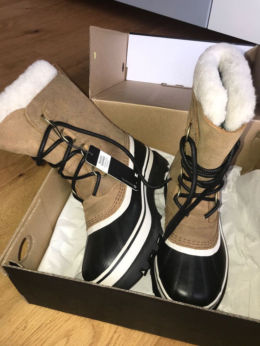 Sorel Damenschuhe: Sorel Caribou Stiefel Gr.37 – Neu und originalverpackt aus Stäfa von Exclusive0