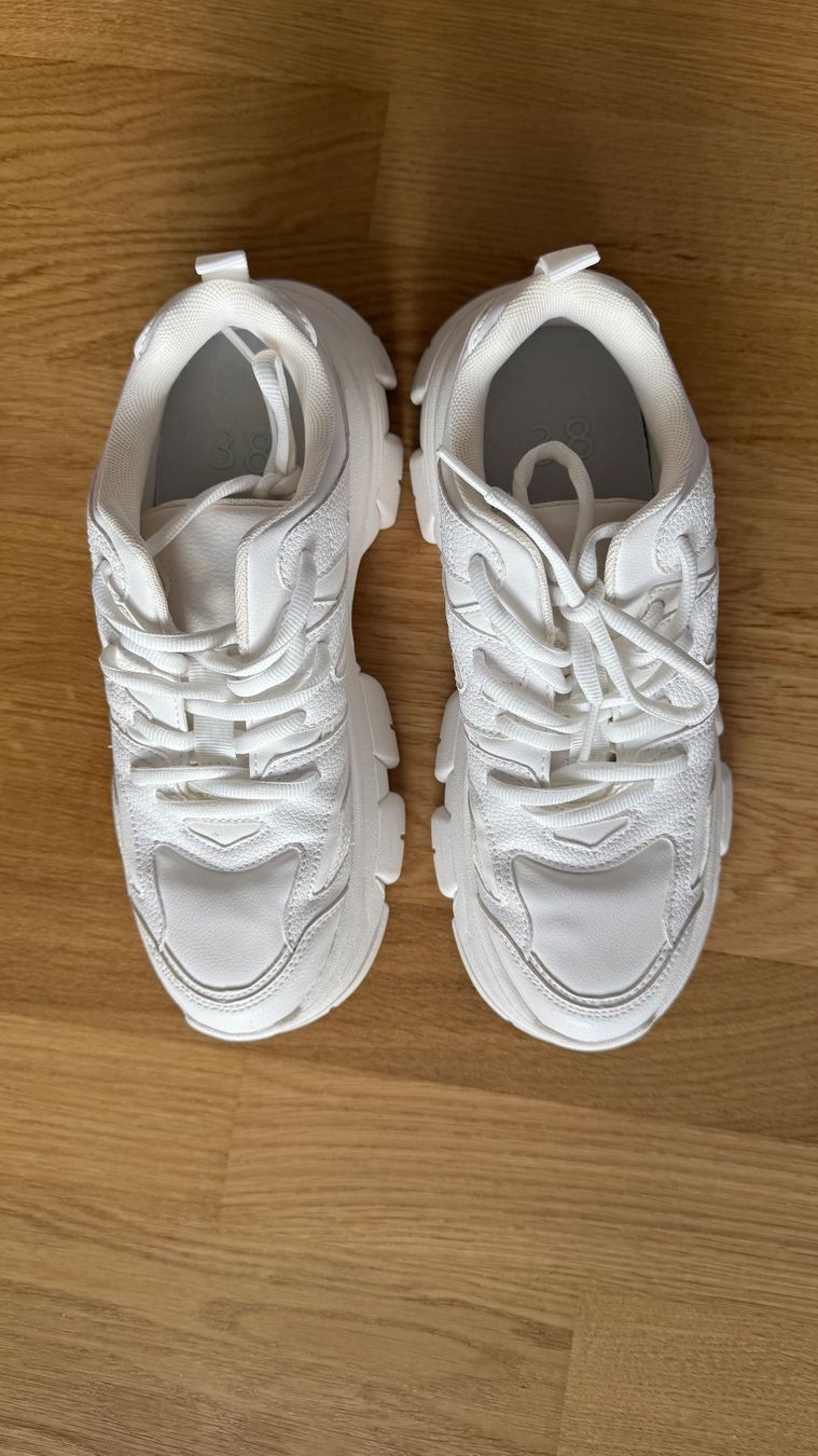 Bershka Damenschuhe: Damenschuhe Gr 38 Bershka – Gebraucht aus Jonen von BMWE369 1