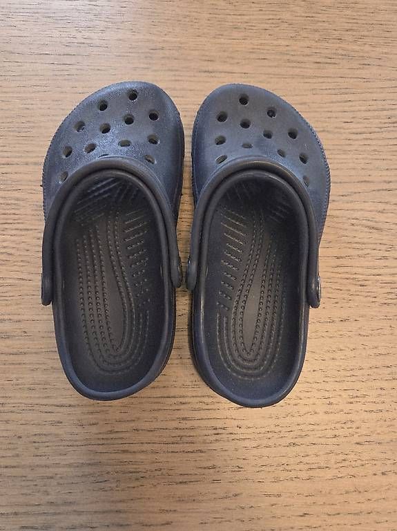 Crocs Scarpe per ragazzi: Crocs Grösse J1 - 32/33 – Usato da Büttenhardt venduto da Cardman 1