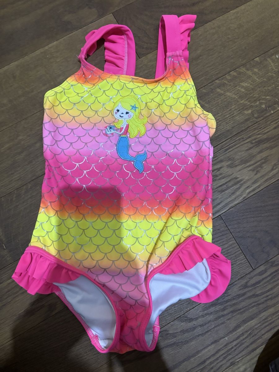 Costumi da bagno & Bikini: Badeanzug 122/128 – Usato da Buchrain venduto da Ham2383