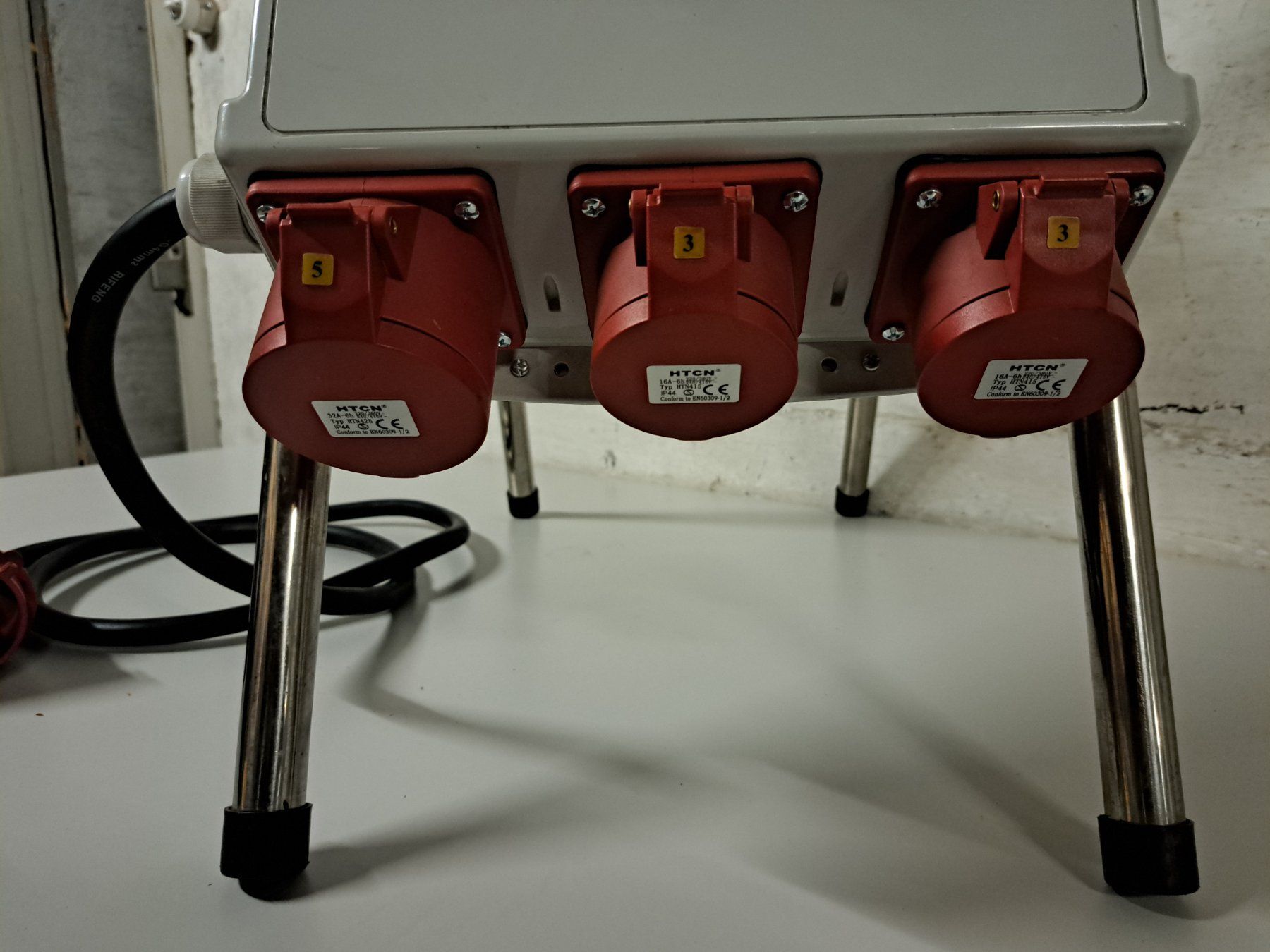 Elektrotechnik: 32A Bauverteiler Stromprovisorium Stromverteiler Neu – Neu (gemäss Beschreibung) aus Belp von deal-now 3
