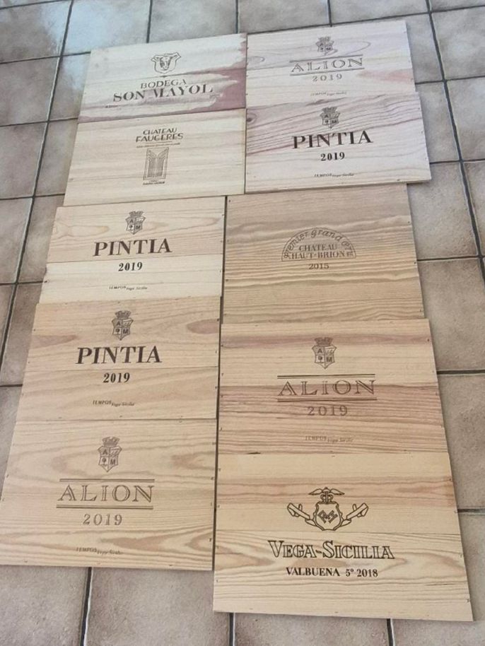 Articoli in legno: 10 Weinkistendeckel im SET – Usato da Nottwil venduto da echtMOMO