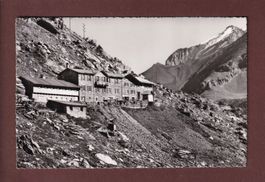 Berghotel SCHWARENBACH am Gemmipass - Doldenhorn