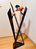 Handgemachter Kerzenständer aus Metall mit Deko, einzigartig