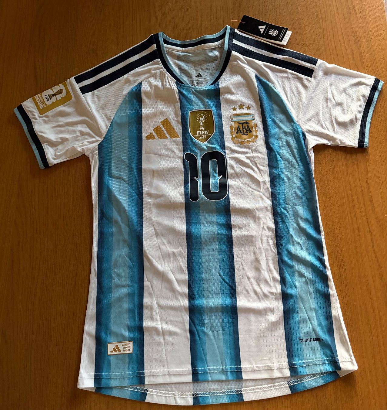 Adidas Canottiere & Pantaloni: Maillot Argentine 2026 Messi 10 S – Nuovo e nell'imballaggio originale da Perly venduto da Sam.crr 1