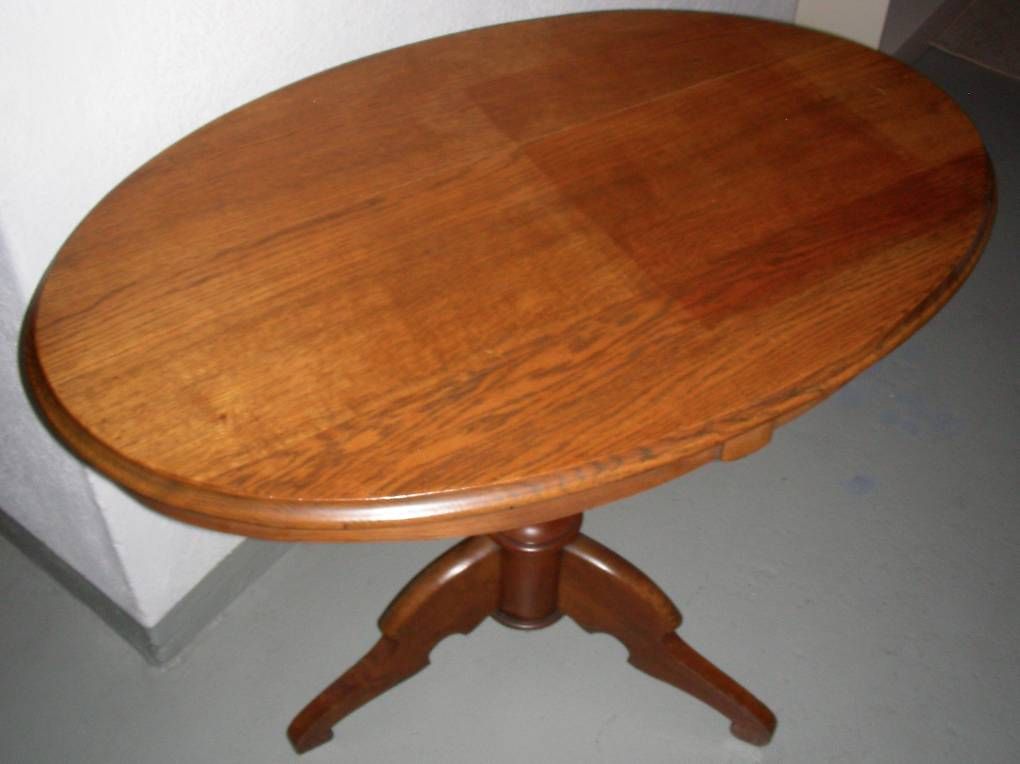 Schreibtische: Schreibtisch oval – Gebraucht aus Zug von pag_2f72 2