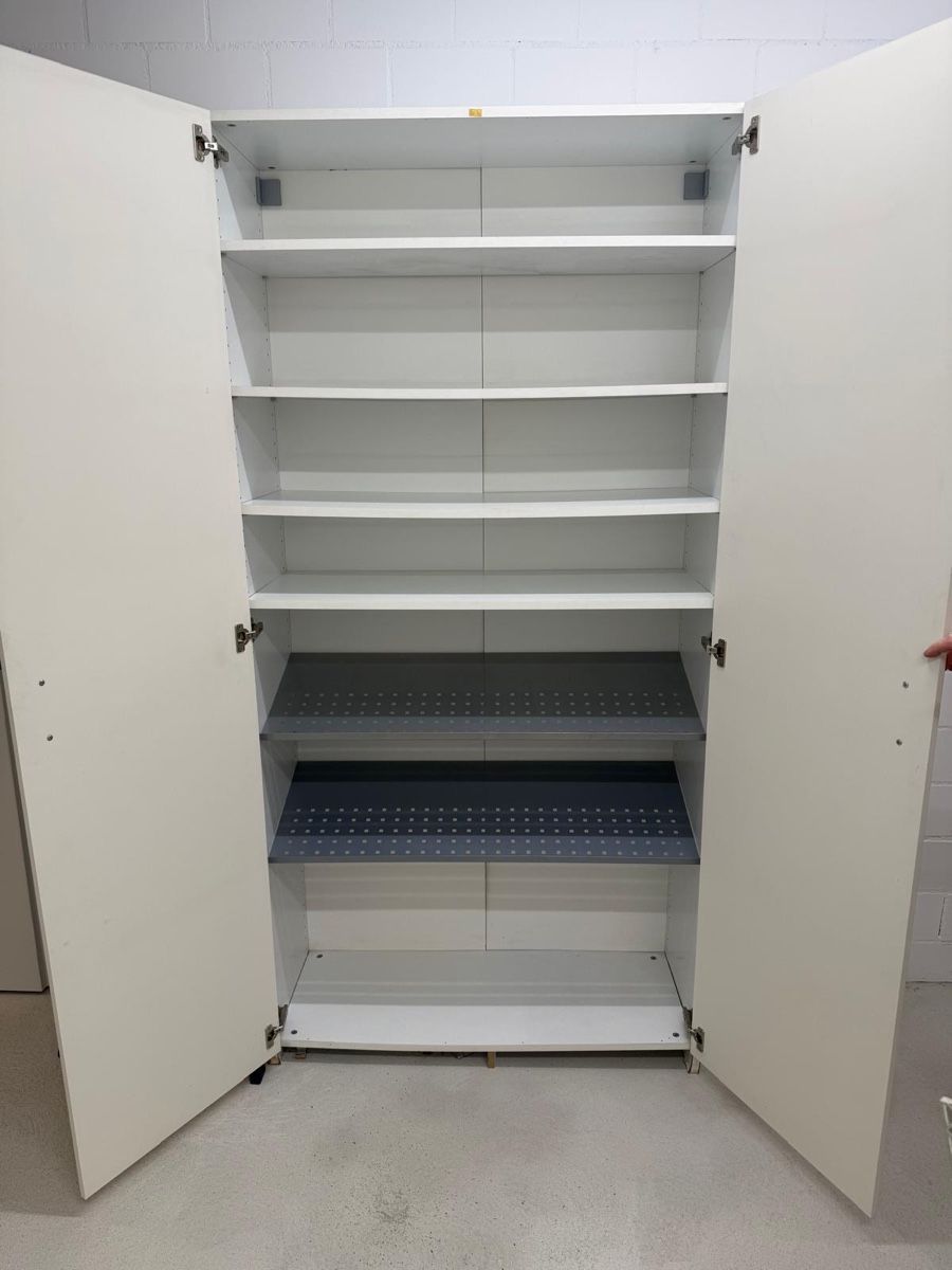 Armoires: Schrank – D'occasion à Dübendorf par mig_frd6 1