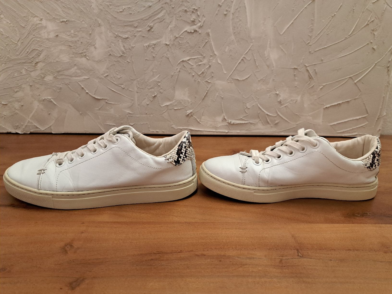 Kurt Geiger Scarpe da donna: Vegane Kurt Geiger Sneaker Gr. 40 Creme Leder – Usato da Männedorf venduto da ste_9lfs 6