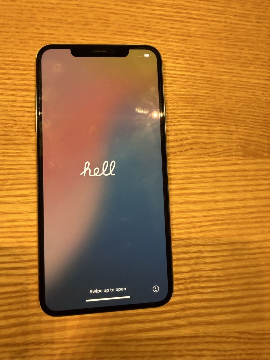 Apple Telefoni cellulari / Smartphones: IPhone 10 maxi, Watch Series 3 & 5 – Usato da Scherz venduto da ric111