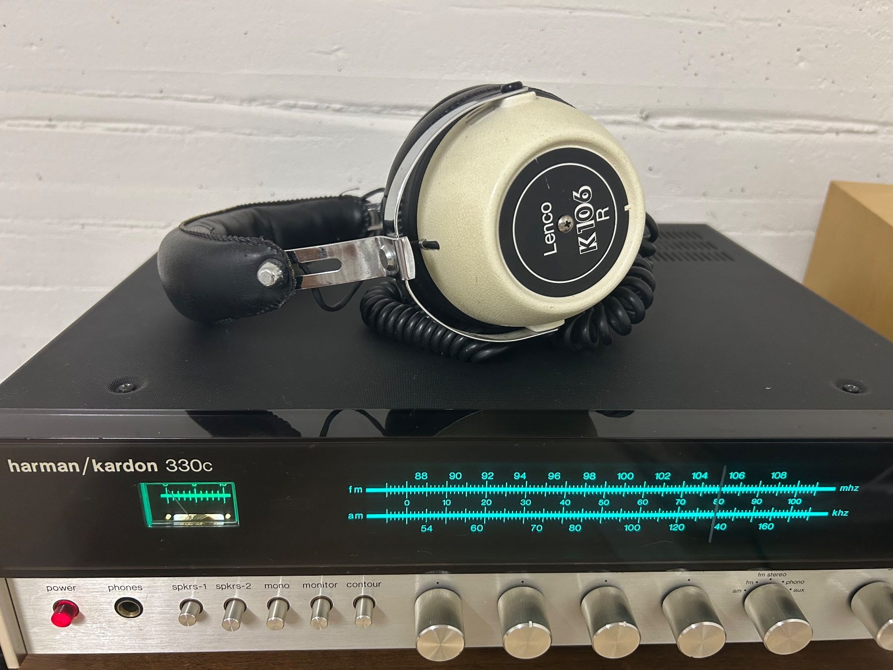 Harman-Kardon Récepteurs: Harman Kardon 330C Restauriert – D'occasion à Baar par AAT5 2