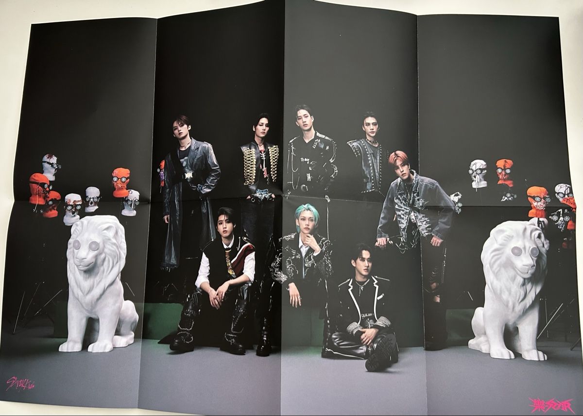 CD: Stray Kids Rock-Star Album Roll Version – Nuovo (secondo la descrizione) da Rupperswil venduto da van_tyy6 3