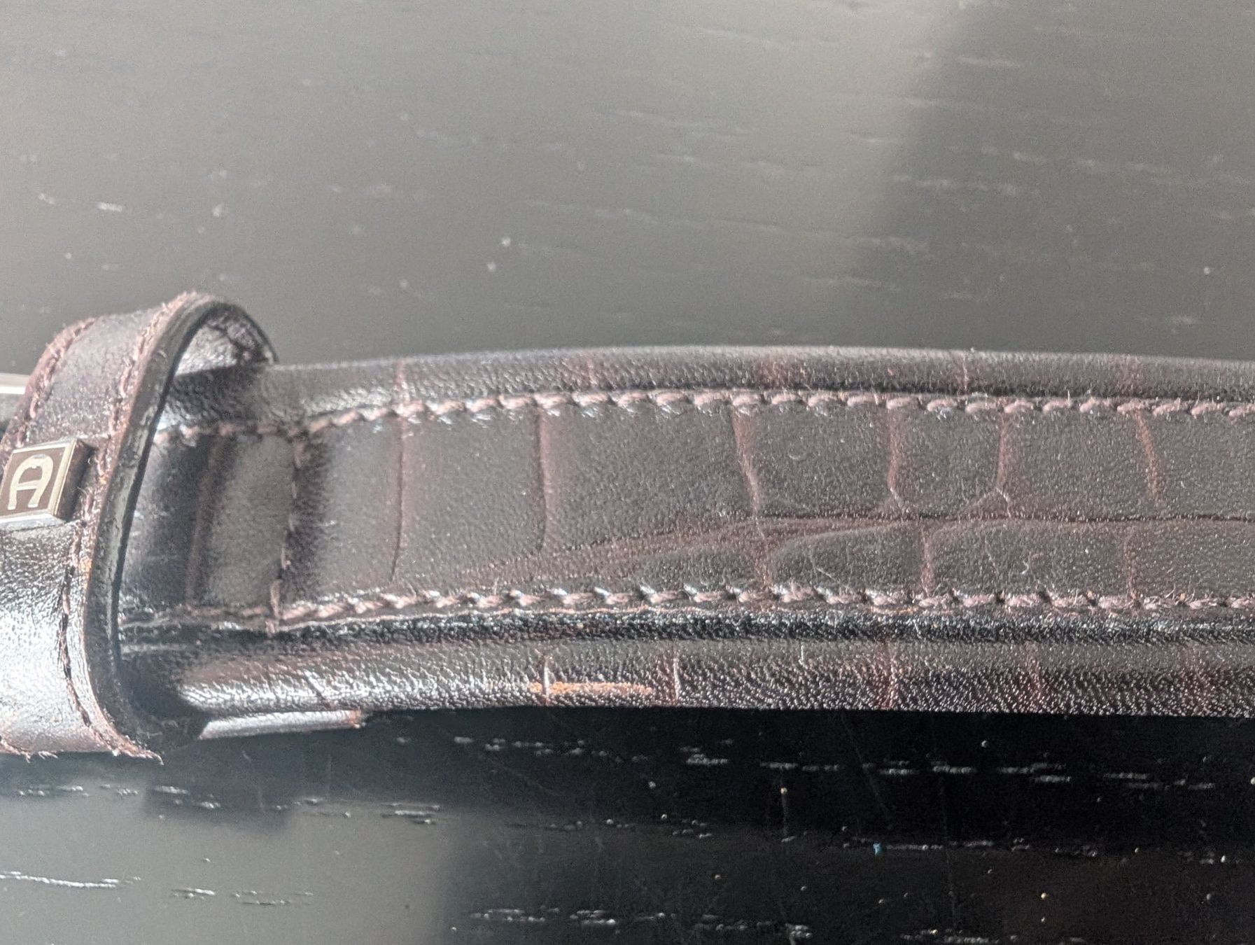 Cinture: Aigner Ledergürtel, Kroko-Optik, Dunkelbraun – Usato da Thalwil venduto da sultan03 2