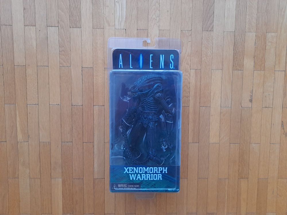 Figurine NECA – Guerrier Xénomorphe Bleu 18cm – Alien