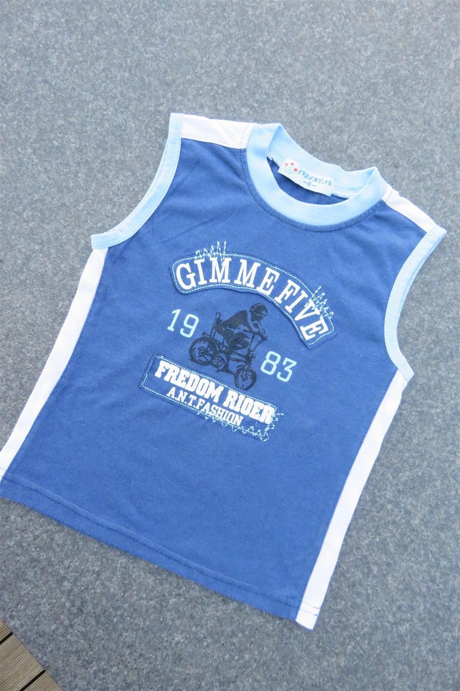 Hemden, T-Shirts & Polos: GIMMEFIVE Tanktop Grösse 104 – Gebraucht aus Wil ZH von Tamagy