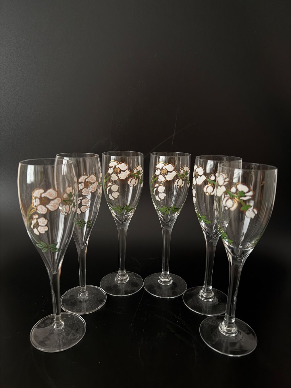 Gläser: Perrier Jouet Champagne Gläser Handbemalt – Neu (gemäss Beschreibung) aus Luzern von downtonabbey 1