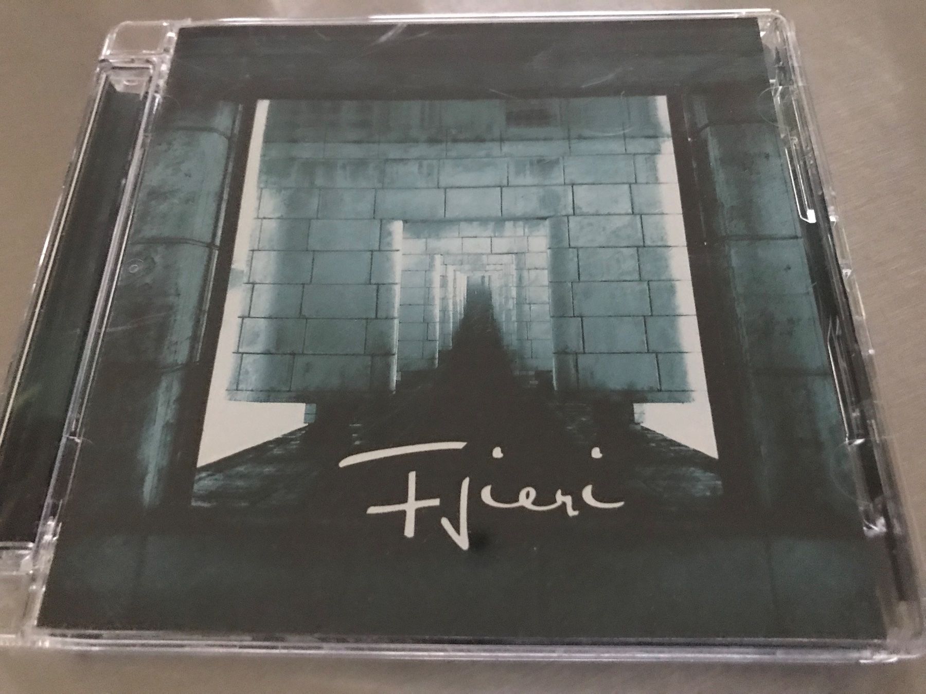 CDs: FJIERI - Endless – Neu (gemäss Beschreibung) aus Rechthalten von Rocoloco