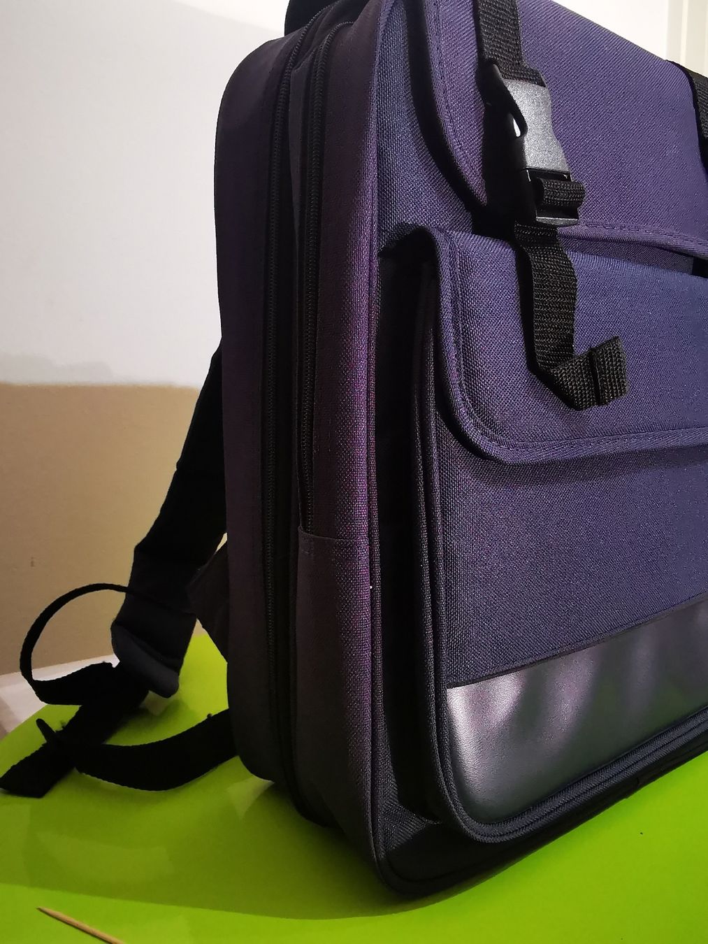 Targus Zaini: Targus Laptop Rucksack - CCB5 - Neu – Nuovo (secondo la descrizione) da Crissier venduto da froerli