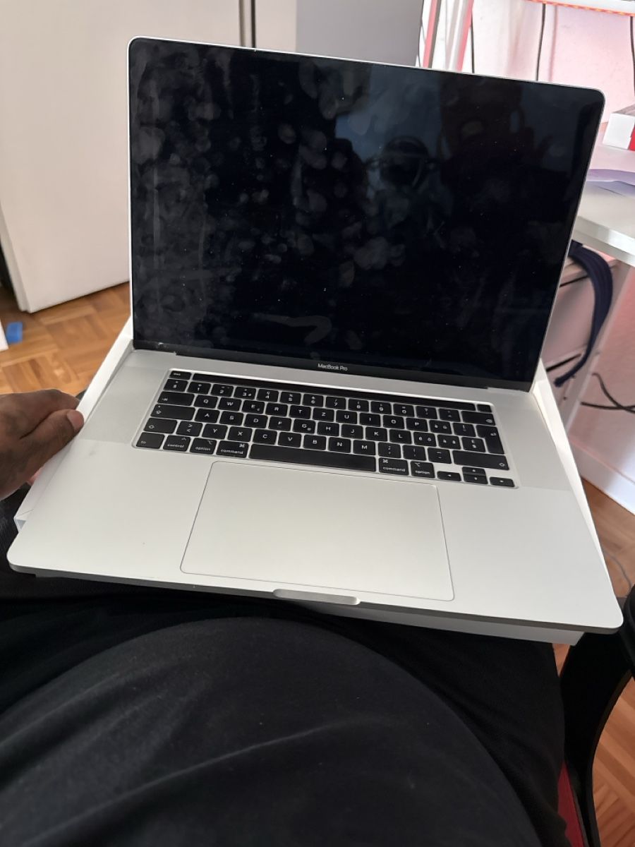 Apple Portables: Macbook pro 16" 64gb ram 1tb – Défectueux à Niederglatt ZH par Edi_Dos