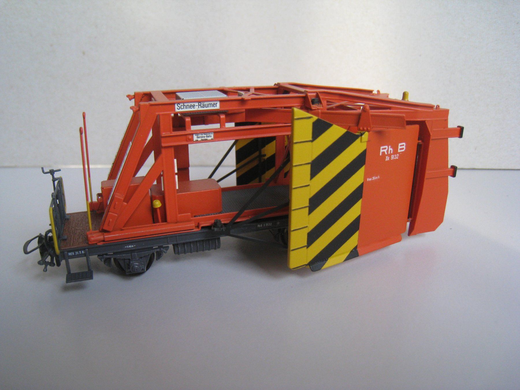 Ferro-suisse Modelleisenbahnen: Ferro Suisse, Bernina Schneeräumer-Set, 3 teilig – Gebraucht aus Buchs ZH von swiss-train 7