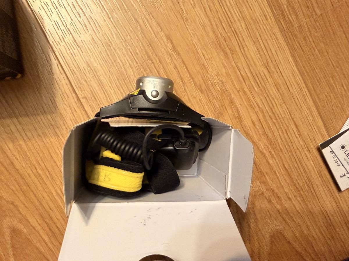 Ledlenser Lampen: LEDLENSER IH3 Stirnlampe 100m Outdoor – Neu und originalverpackt aus Kreuzlingen von TG-1 1