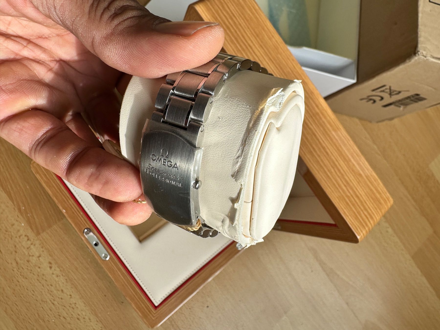 Omega Orologi: Omega Speedmaster Tintin Full Set Unworn – Nuovo (secondo la descrizione) da Zürich venduto da Troy_K 8