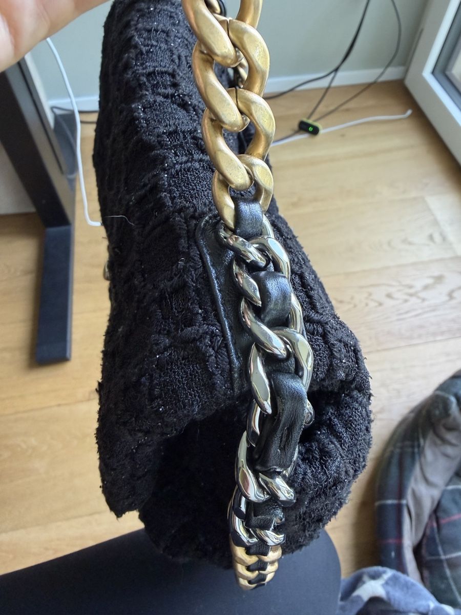 Sacs femmes: Chanel 19 Tweed Bag – D'occasion à Herrliberg par Shoppy2000 3
