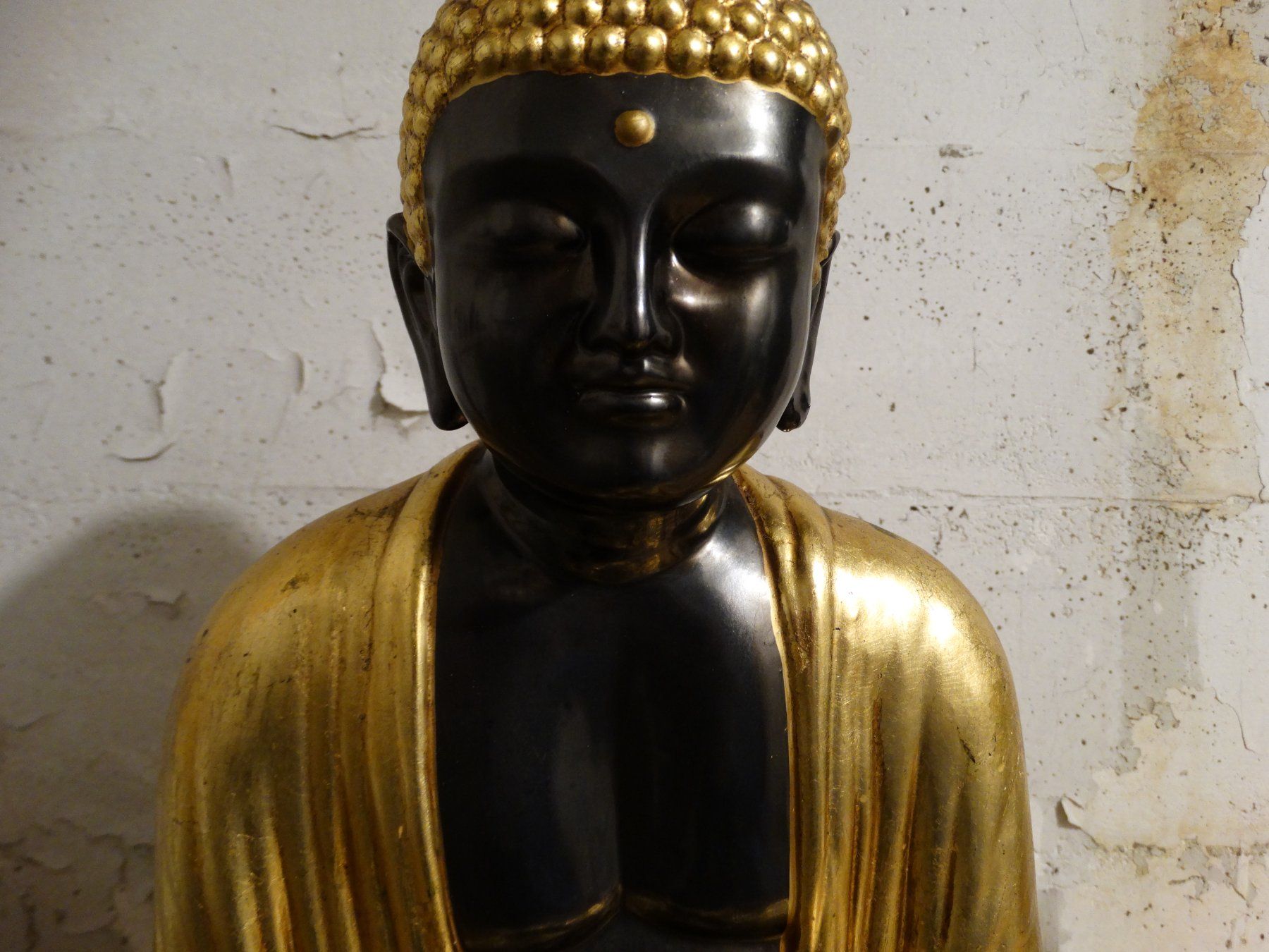 Sculture & Statue: Buddha Skulptur – Usato da Lengnau AG venduto da Oskarhuus 1