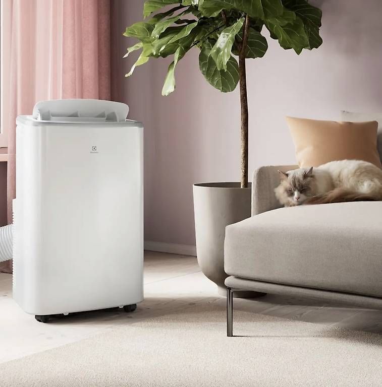 Condizionatori: Klimagerät ELECTROLUX 600 14000 BTU/h – Usato da Zürich venduto da Neipark