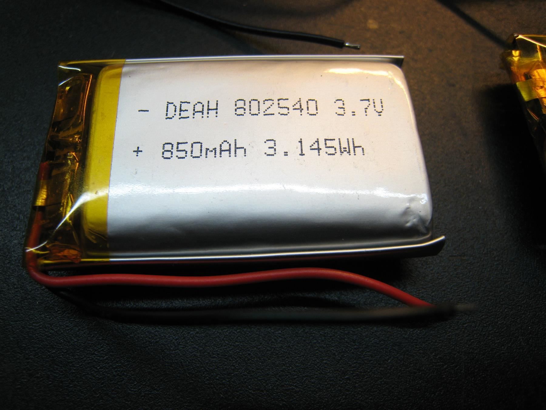 Ladegeräte: ***** 3.7V 850 mAh - Lipo cells 802540 – Neu und originalverpackt aus Villaz-St-Pierre von Ubid 3
