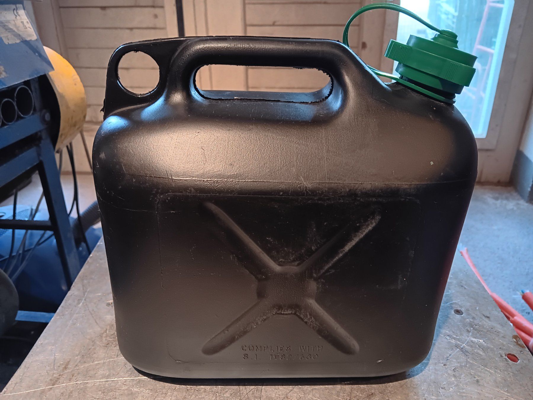 Benzinkanister: Benzinkanister 5 Liter – Gebraucht aus Dietikon von Sauber64