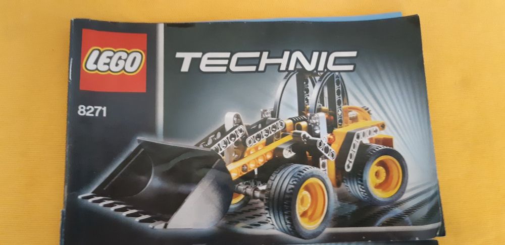 Lego Jouets: LEGO-Technic Bagger gross (8271) – D'occasion à Stettlen par Sonnenschein98 3