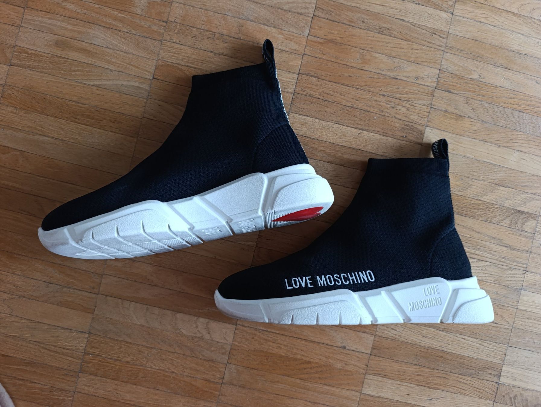Moschino Damenschuhe: Love Moschino Boots Damen, Gr. 40 – Gebraucht aus Zürich von mir_2kjl 1